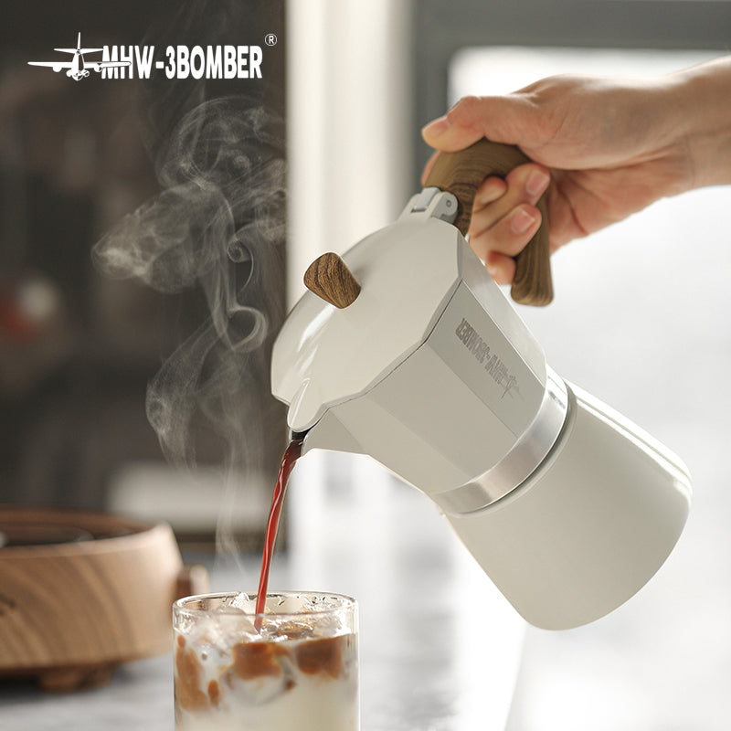 Cafetière Moka vintage à manche en bois pour cafés italiens et cubains