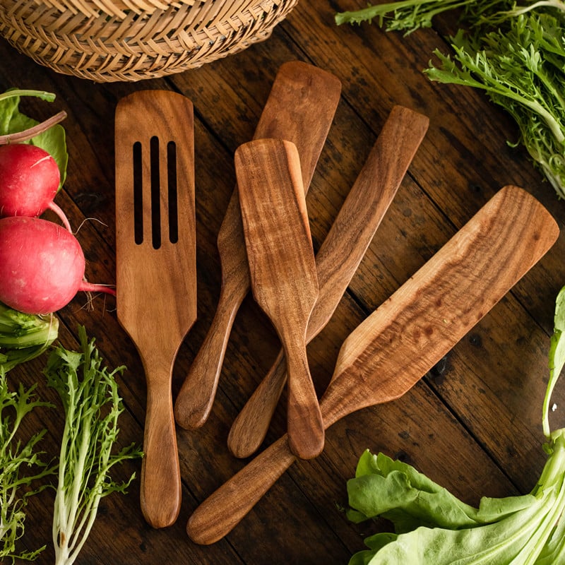 Spatule de cuisine en bois de teck pour salade et cuisine